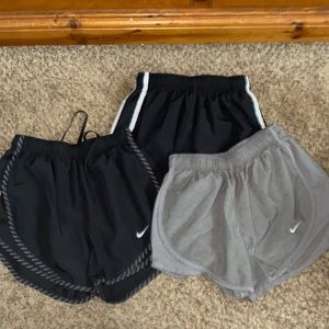 3 Nike Tempo Running Shorts XS